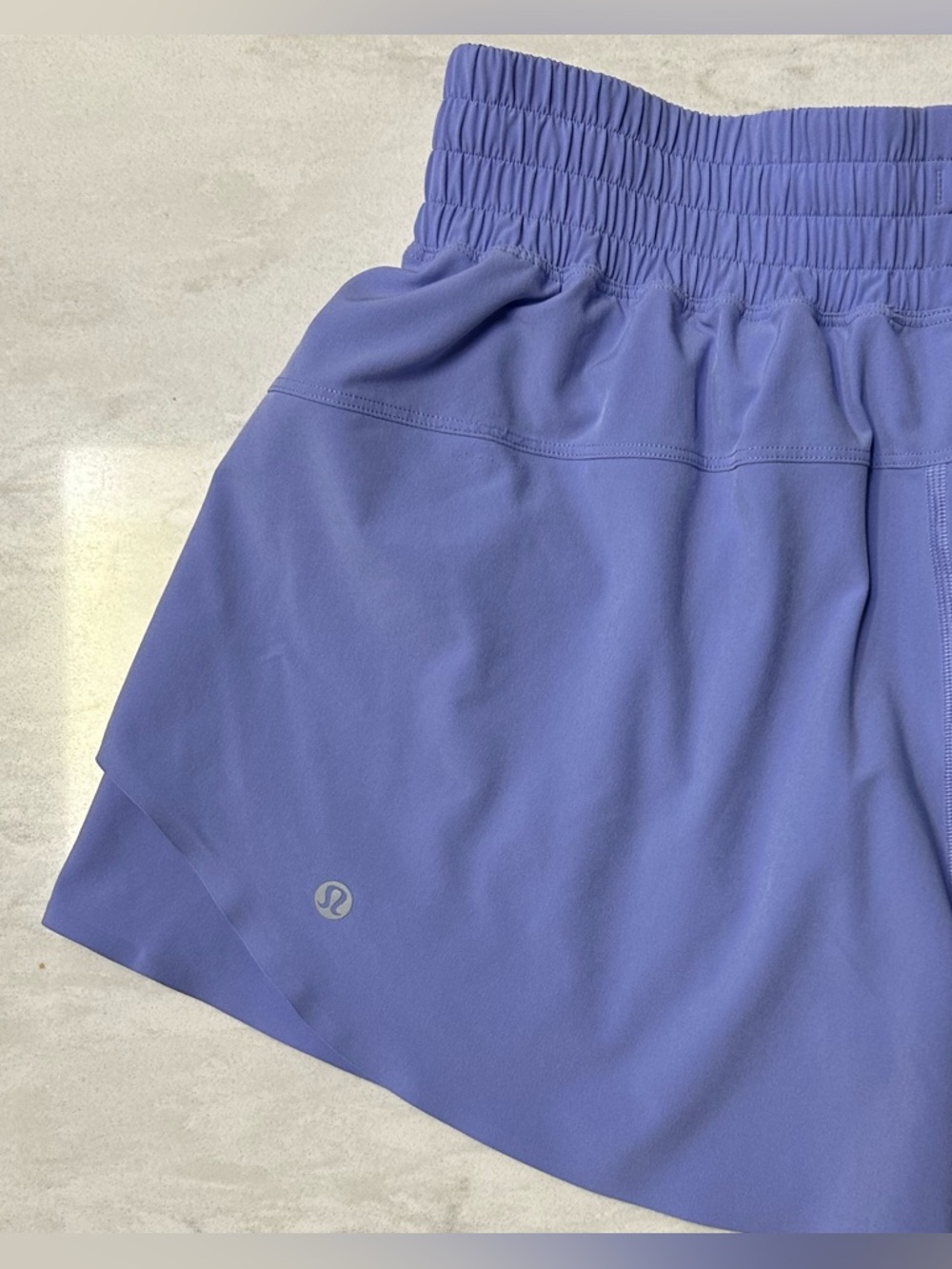 Lululemon Shake It Out High-Rise Run Short 2.5" Dusty Lilac / Size S - Picture 7 of 7